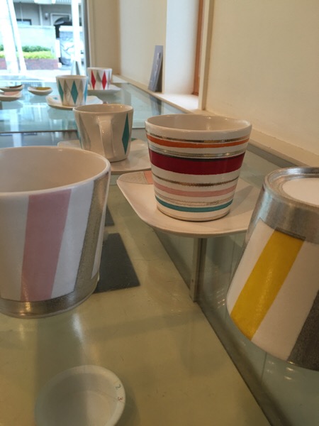 明石市天文町のギャリー風来さんで、徳田吉美さんの陶器展